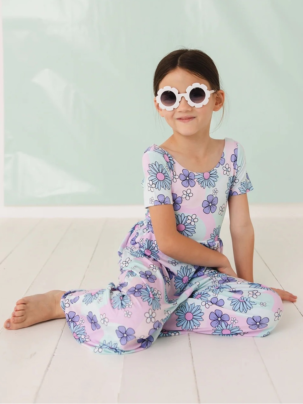 Blush Lotus Blake Wide Leg Romper 
Size 18-24 months